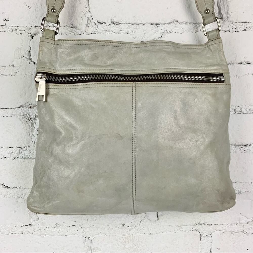 Hobo Lorna Grey Leather Zip Front Crossbody Bag Purse - Picture 3 of 12